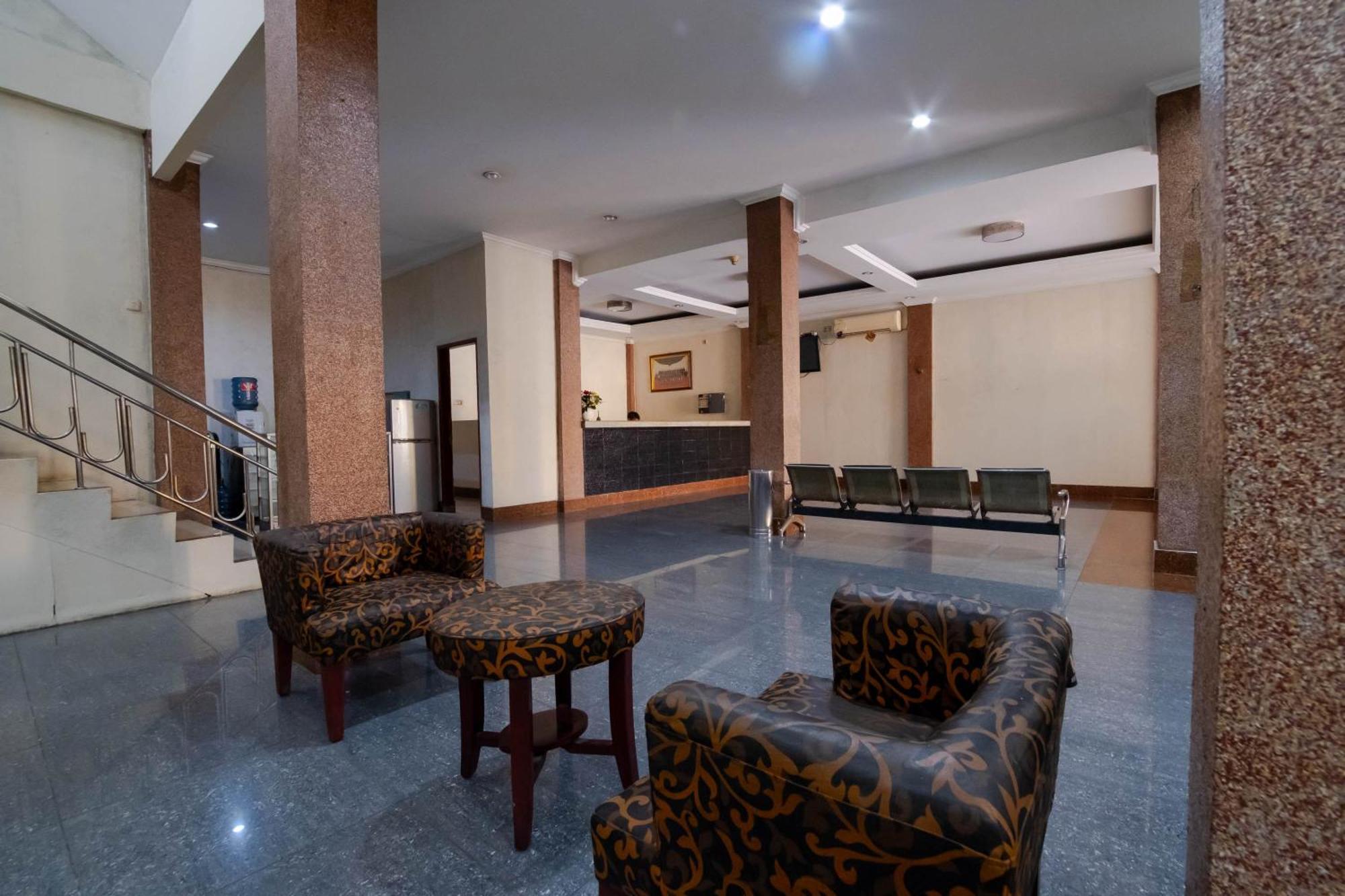 Nusa Indah Syariah Hotel Bandara By Abdihome Tangerang Exterior photo