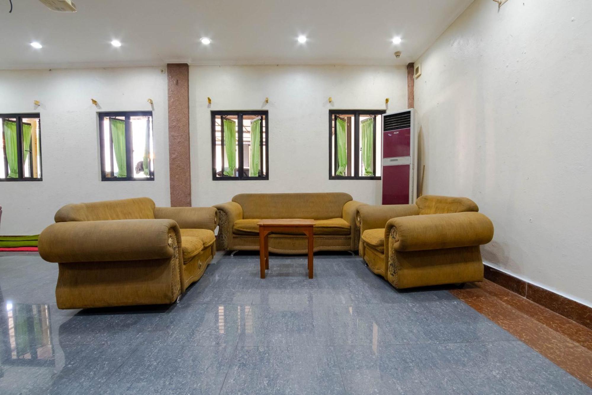 Nusa Indah Syariah Hotel Bandara By Abdihome Tangerang Exterior photo