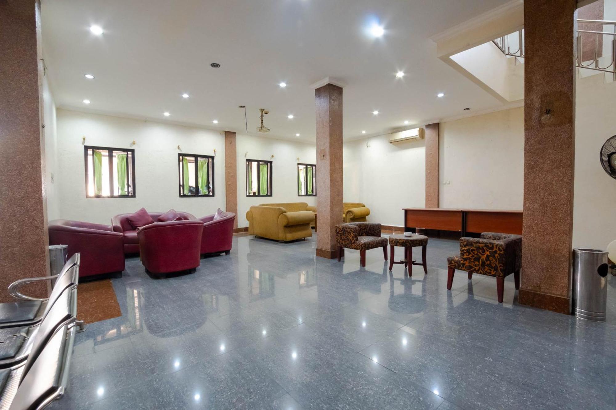 Nusa Indah Syariah Hotel Bandara By Abdihome Tangerang Exterior photo